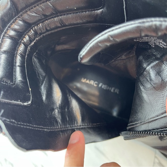 •Marc Fisher Women’s 9.5 black leather laboni combat 3” heel boots - Picture 10 of 15